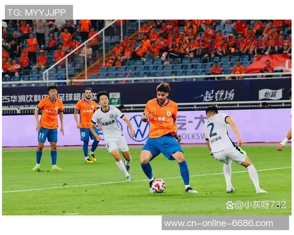 中超精彩对决武汉卓尔迎战江苏苏宁易购争夺胜利荣耀